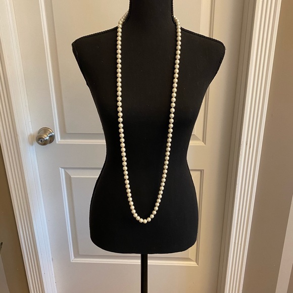 50” Pearl Necklace - Picture 3 of 5